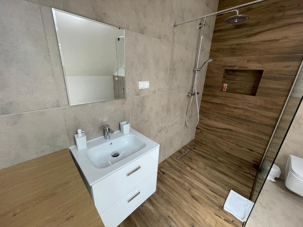 Apartament Rynek 13 Z Parkingiem - Centrum Bochni Bochnia Exteriör bild